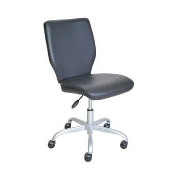 Офисное кресло на колесиках того же цвета, из серой искусственной кожи