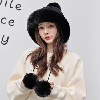 Зимняя вязаная шапка Женская Корейская версия, свежая и симпатичная ветрозащитная теплая шапка для защиты ушей, утолщенная и бархатная Lei Feng для верховой езды